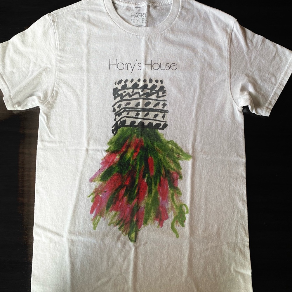 Harry Styles tshirt from Harrys House new album drop pop-up store in Paris 05/22